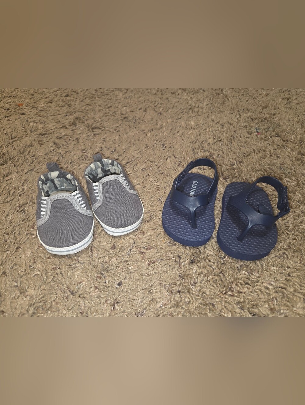 Adorable 2 Pairs -Newborn Navy Flip Flops & Gray Slip Ons Size 1/NB
